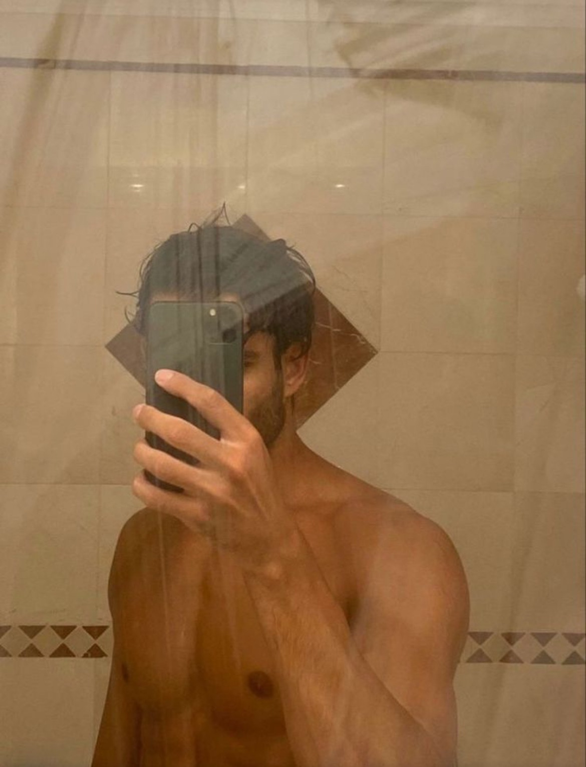 Profil de Adlene, 25 ans, Plan Cul à Korra