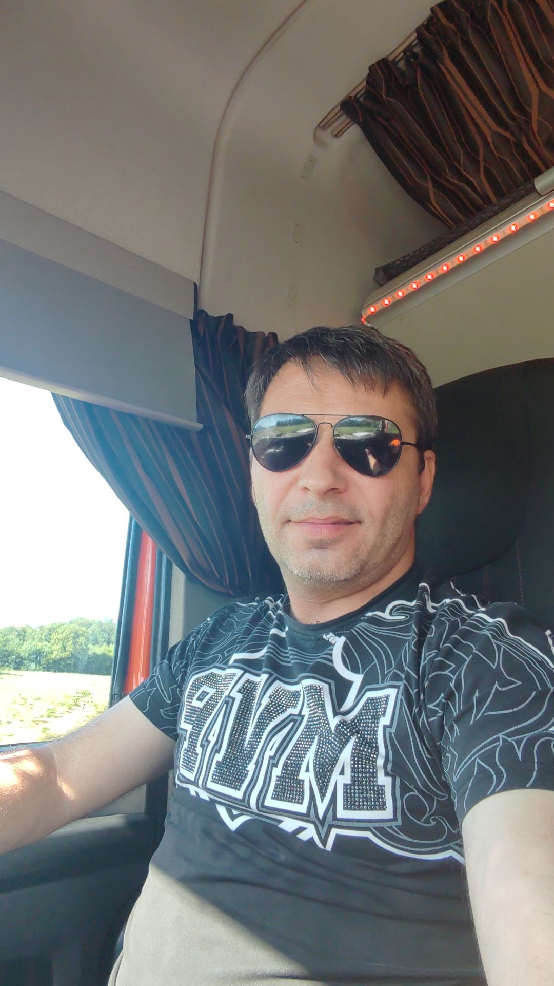 Profil de Radjiv, 48 ans, Plan Cul à Bled Terhalimt