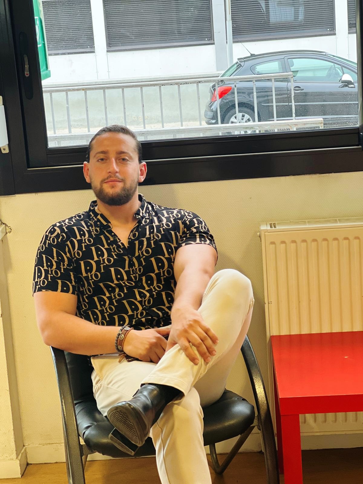 Profil de Fausto, 25 ans, Plan Cul à Oued Anchal