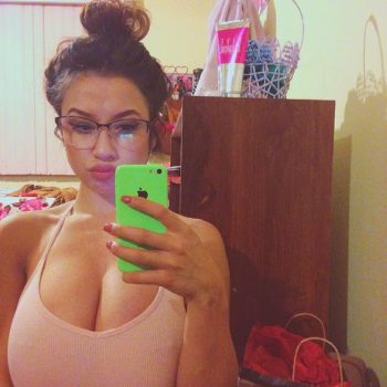 Profil de Coralye, 32 ans, Plan Cul à Breat