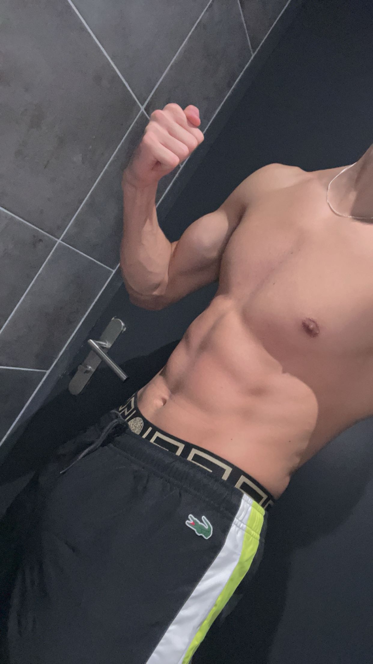 Profil de Léo, 22 ans, Plan Cul à Hanoui Aïd